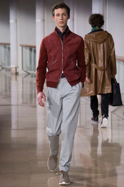 Look 13